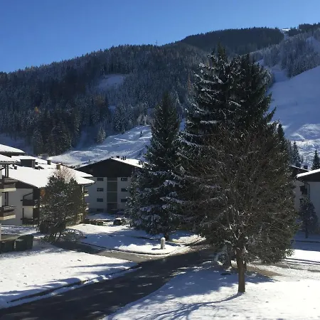 Apartament Hochmais